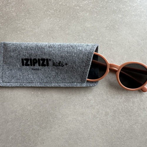 IZIPIZI Sunglasses sun kids 9-36 months apricot like new