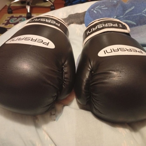 Persani 8 Oz kids kickboxing gloves used, black