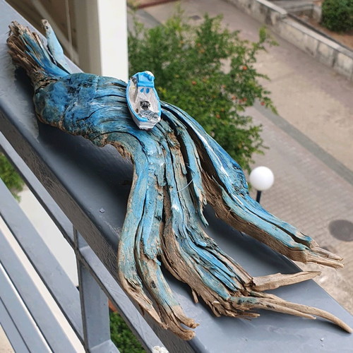 Driftwood candle decor with ship and candle like new