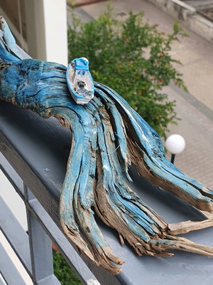 Driftwood candle decor with ship and candle like new