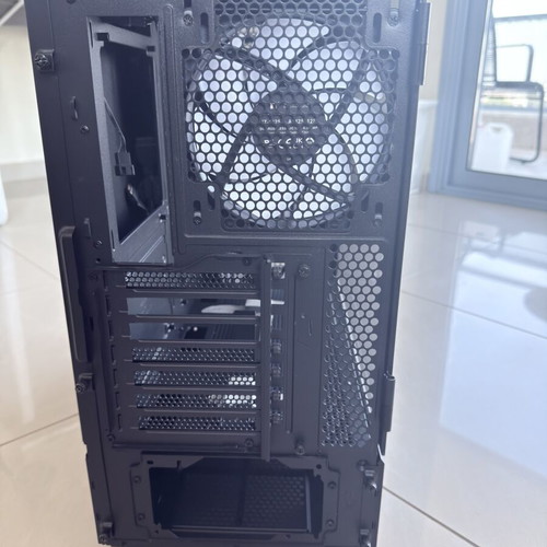 Thermaltake Ceres 500 TG PC Case like new, gaming midi-tower with ARGB fans