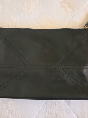 Carpisa toiletry pouch cosmetic bag like new, black