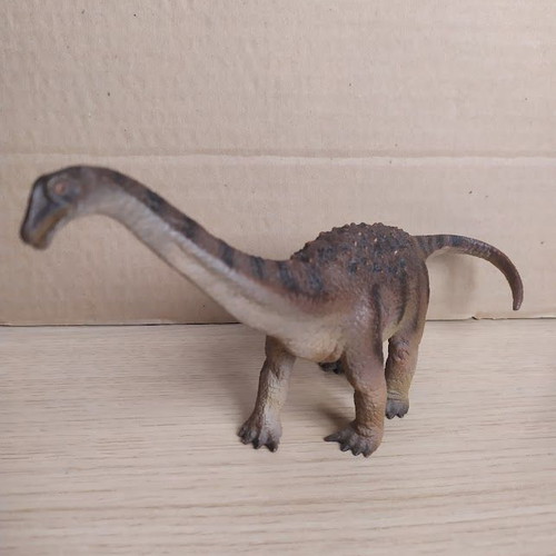 Saltasaurus Dinosaur Figure 24 cm Schleich like new