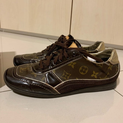 Louis Vuitton sneakers used, Monogram canvas brown, size 38.5