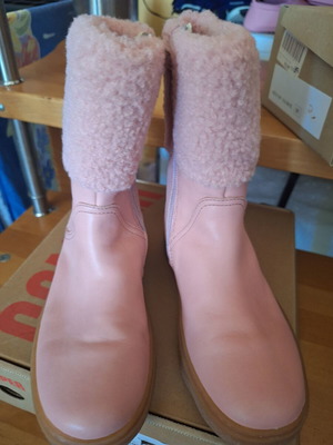 Camper pink boots size 32 like new