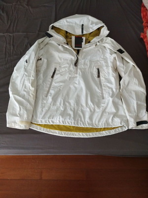 Didriksons unisex jacket white like new, size L