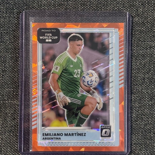 Emiliano Martínez 2025-26 Donruss FIFA World Cup Card New 39/99