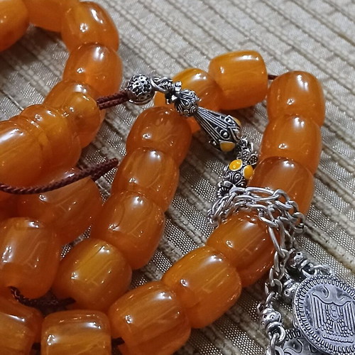 Bakelite komboloi worry beads with metal traditional tassel