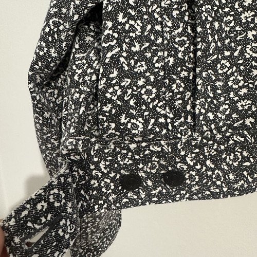 Levi's jacket size M new, crop thin denim, black and white