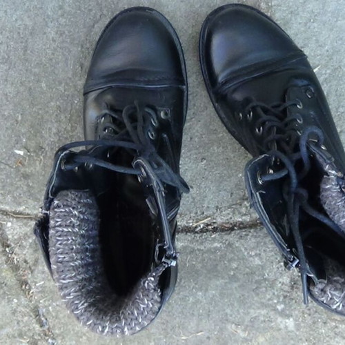 Voi & Noi women's black ankle boots size 38 like new