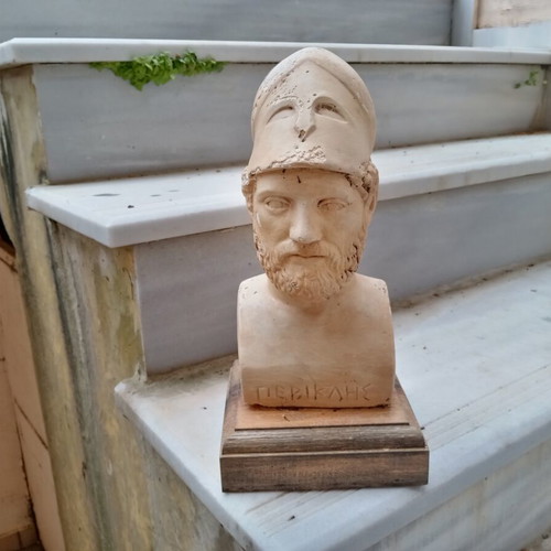 Ceramic bust of Pericles used with wooden base