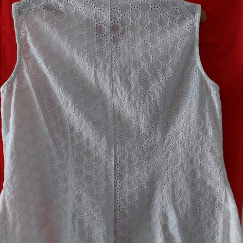 Women’s sleeveless lace guipure shirt used, white, size XL