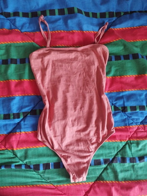Bodycon top pinkish peachy used, size S-M