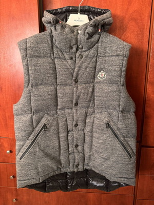Moncler vest size L like new, grey