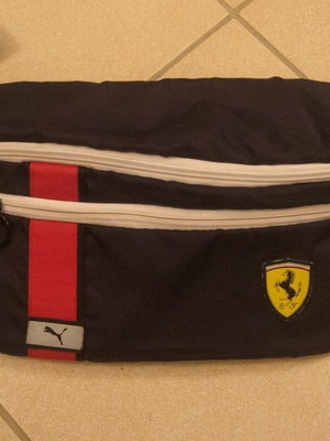 Τσαντάκι Puma Ferrari χιαστί μεταχειρισμένο, μαύρο και κόκκινο