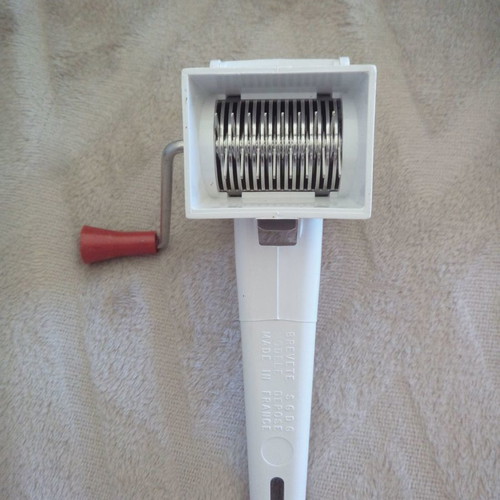Moulinex herb cutter new, made in France