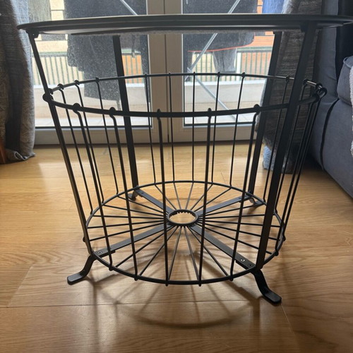 IKEA Gualov coffee table like new with storage space
