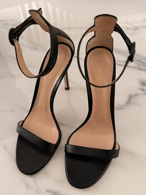 Gianvito Rossi Portofino 105mm sandals used, black, size 38.5