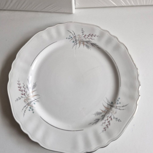 Round serving platter Kerameikos used, large