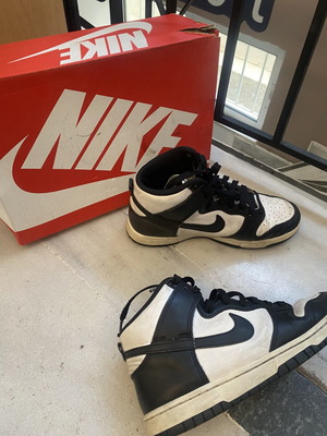 Nike boots used, black and white, size 40.5
