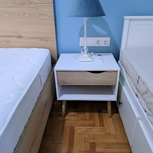 Night table with lamp like new from Entos showroom