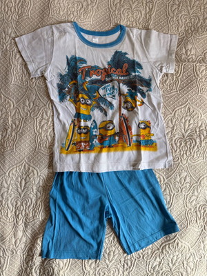 Minions kids summer pajama used