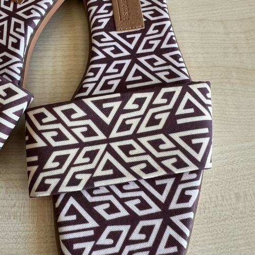Asos sandals used No 38 with black and white geometric patterns