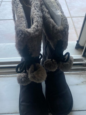 Replay Μπότες 39 Μαύρες Σουέντ Με Γκρι Γούνα Μεταχειρισμένες