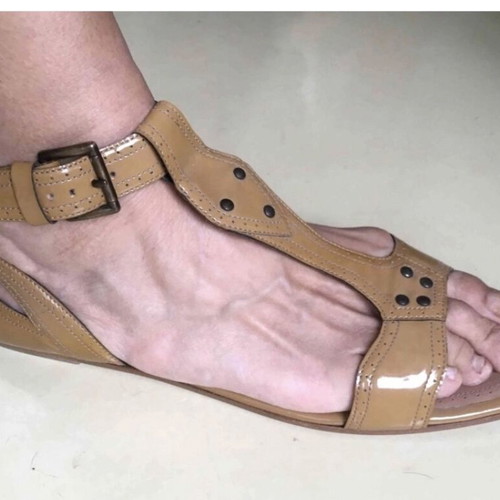 Alaïa leather patent sandals size 40 like new beige