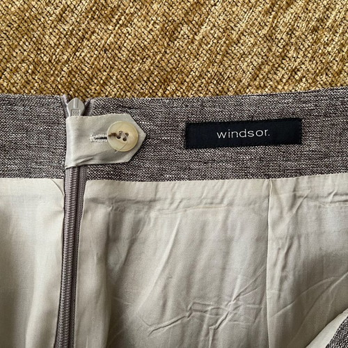Windsor Branded Linen Skirt with Lining Size 44 New