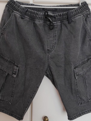 Denim cargo shorts XL black and grey like new