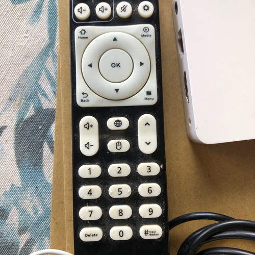 Google Box like new for converting TV to smart