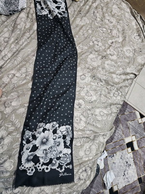 Silk scarf like new, 100% silk, black and gray