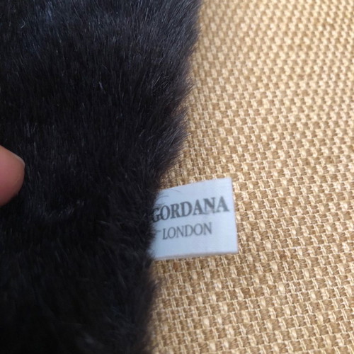 Gordana London faux fur black collar scarf used
