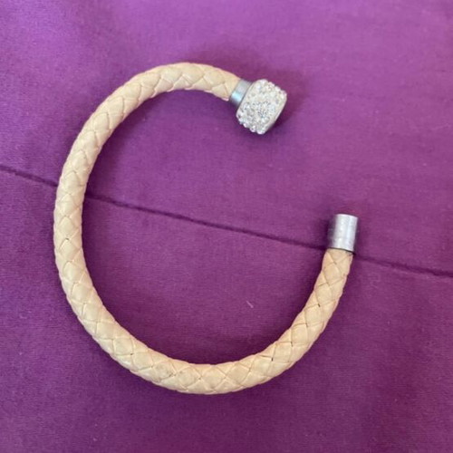Bracelet with Magnetic Clasp new, beige and silver