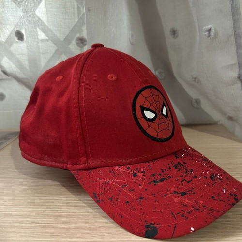 Spider-Man hat like new, red with black details, official Marvel product