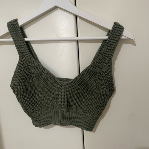 Pinup Women Chunky Knit Crop Top olive green like new