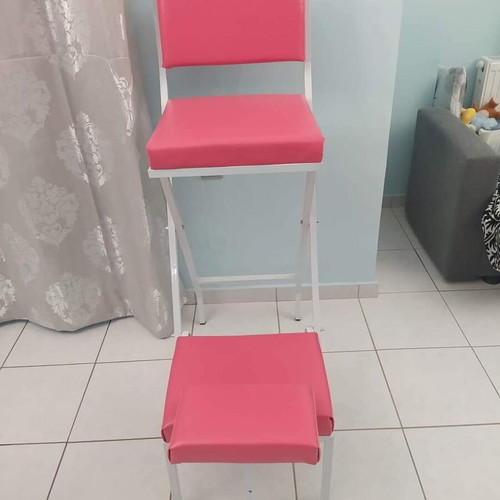 Pedicure chair like new with adjustable footrest