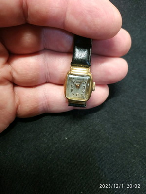 Venus women's wristwatch used vintage wind-up collectible