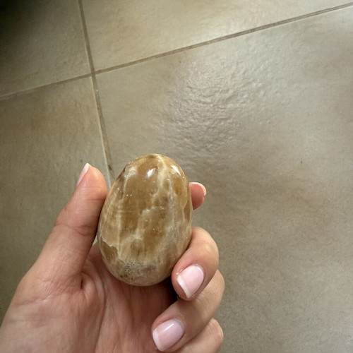 Quartz Crystal Decorative Egg like new for Feng Shui