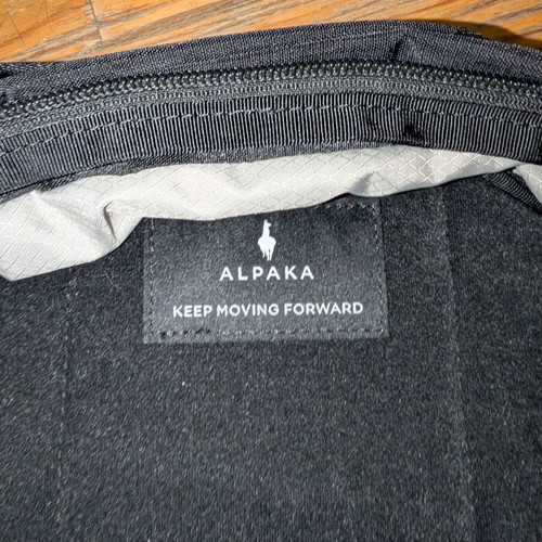 ALPAKA Metro Backpack 12L, black