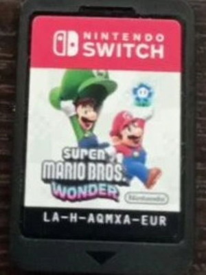 Super Mario Bros. Wonder Nintendo Switch game cartridge like new
