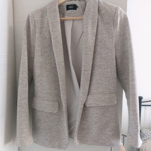 Only blazer women's size 38 like new, beige