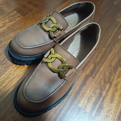 Ragazza leather loafers like new, chunky sole, size 38, brown and gold