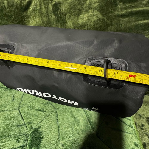 Motoraid dry bag 15-20L like new, black