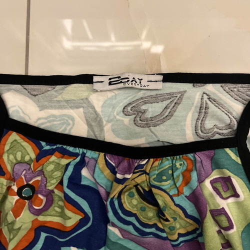 2day Everyday Women's Lightweight Top with Abstract Pattern, Size S, Like New