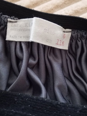 Zara girls skirt 6 years pleated velour like new