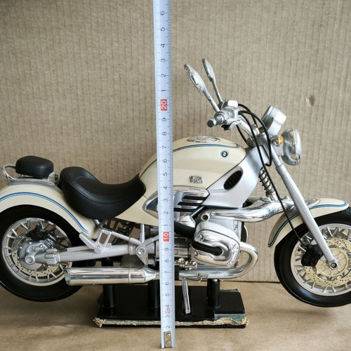New Ray BMW R1200C 1/6 Scale Motorcycle model like new