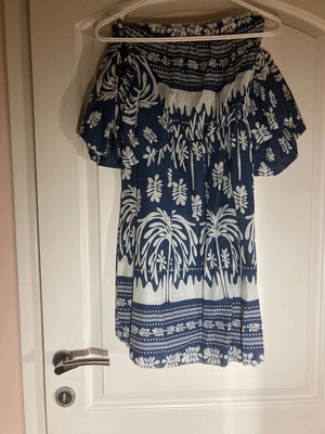 Marilyn Boutique Off-shoulder dress new, navy blue
