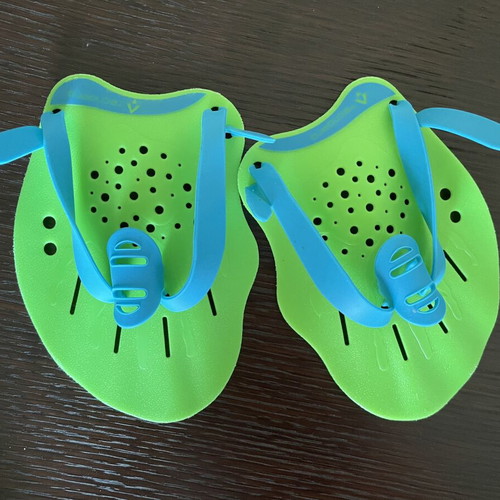 Swimming set like new with Speedy Florida fins, TechnoPro hand paddles, and children's cap